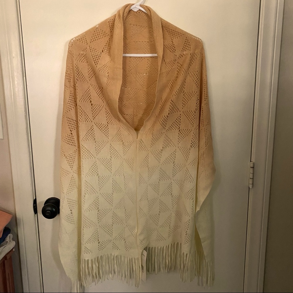 New w/tags Kendall & James Cardishawl Onesize